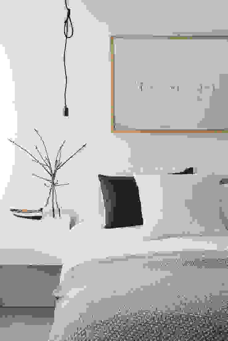 Modern style bedroom by Architect Your Home Modern