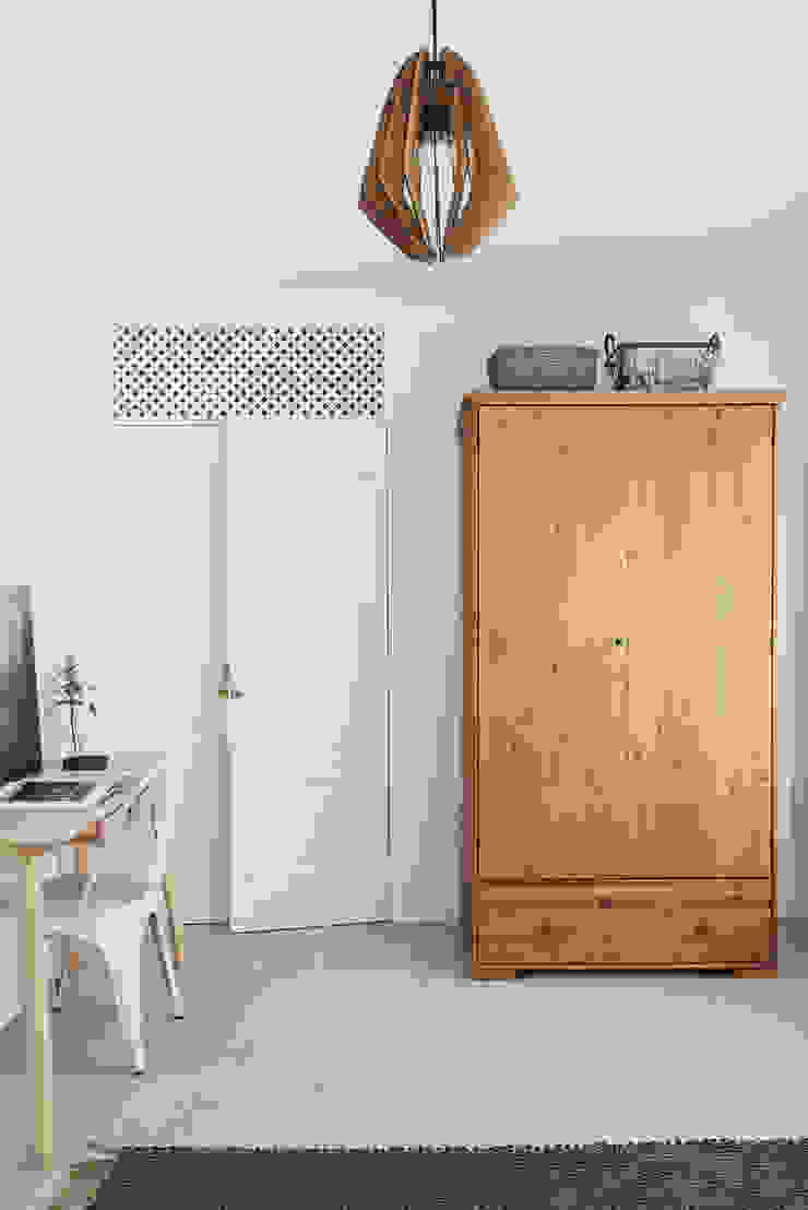 Modern style bedroom by Architect Your Home Modern