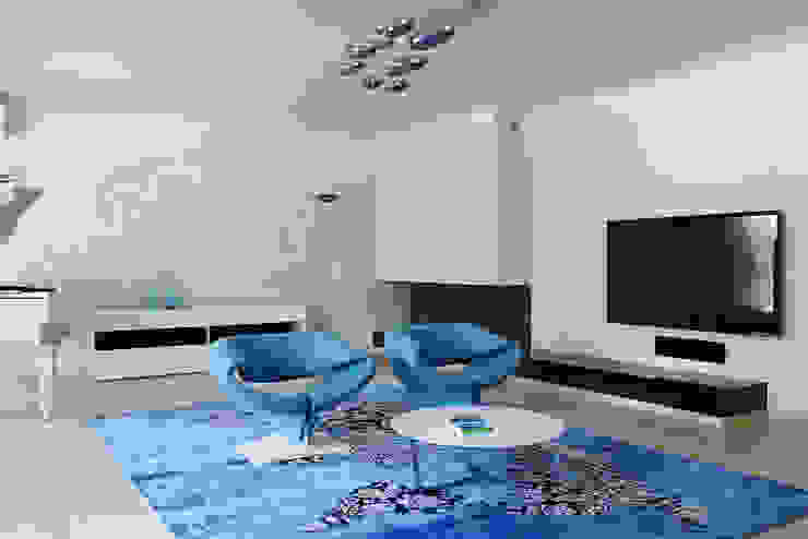 blue sky, Анна и Станислав Макеевы Анна и Станислав Макеевы Living room