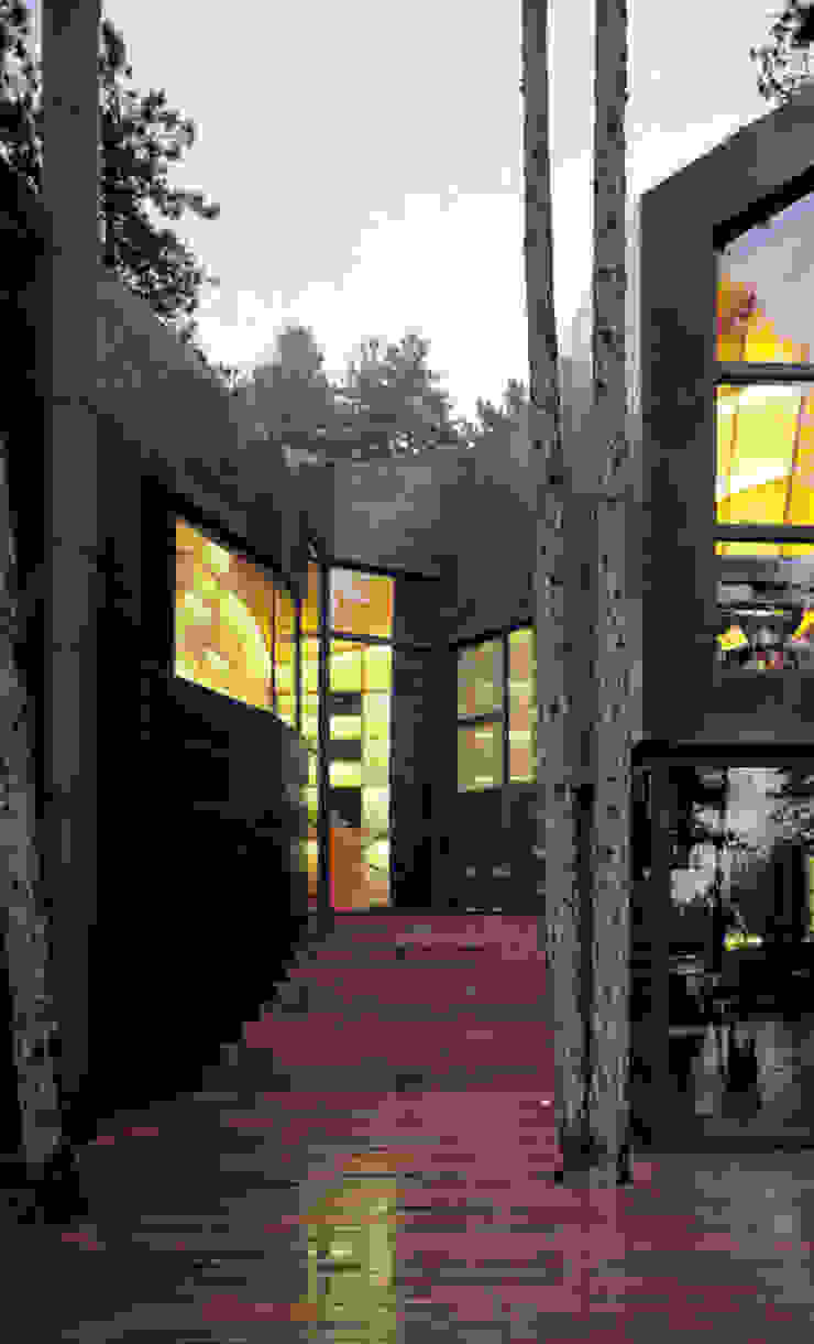 The Sibarist Casa Levene The Sibarist Property & Homes Modern corridor, hallway & stairs