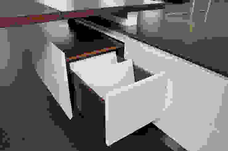 Schreibtisch Fang Interior Design Офіс