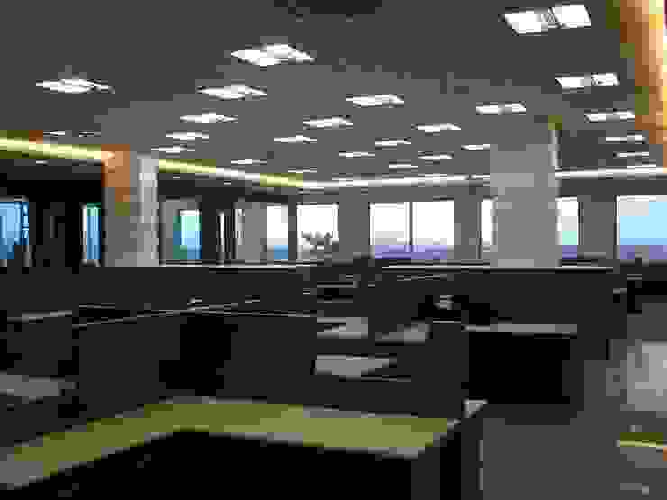 Corporate office Ornate Projects Modern study/office