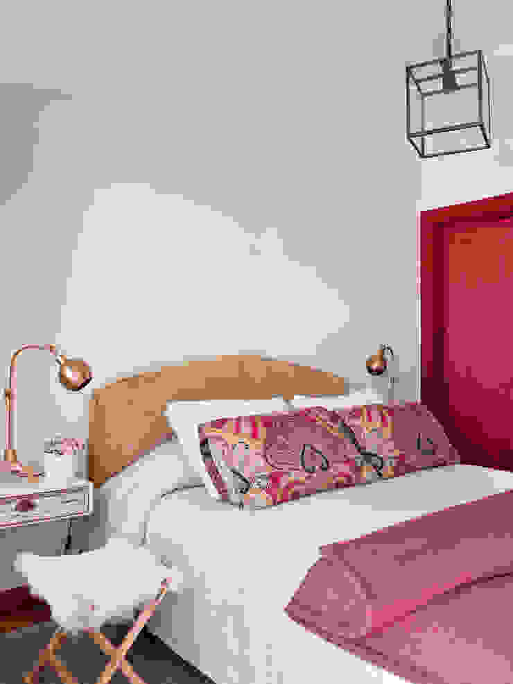 SA&V - SAARANHA&VASCONCELOS Habitaciones de estilo rústico