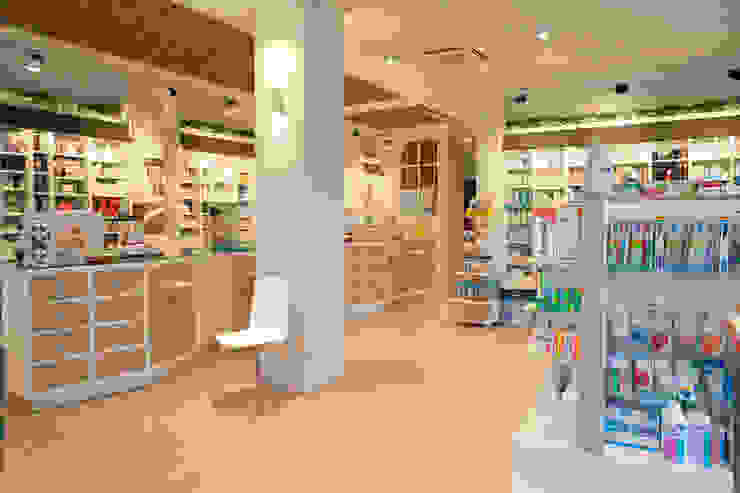 Proyecto De Reforma Y Decoracion Para Farmacia Homify