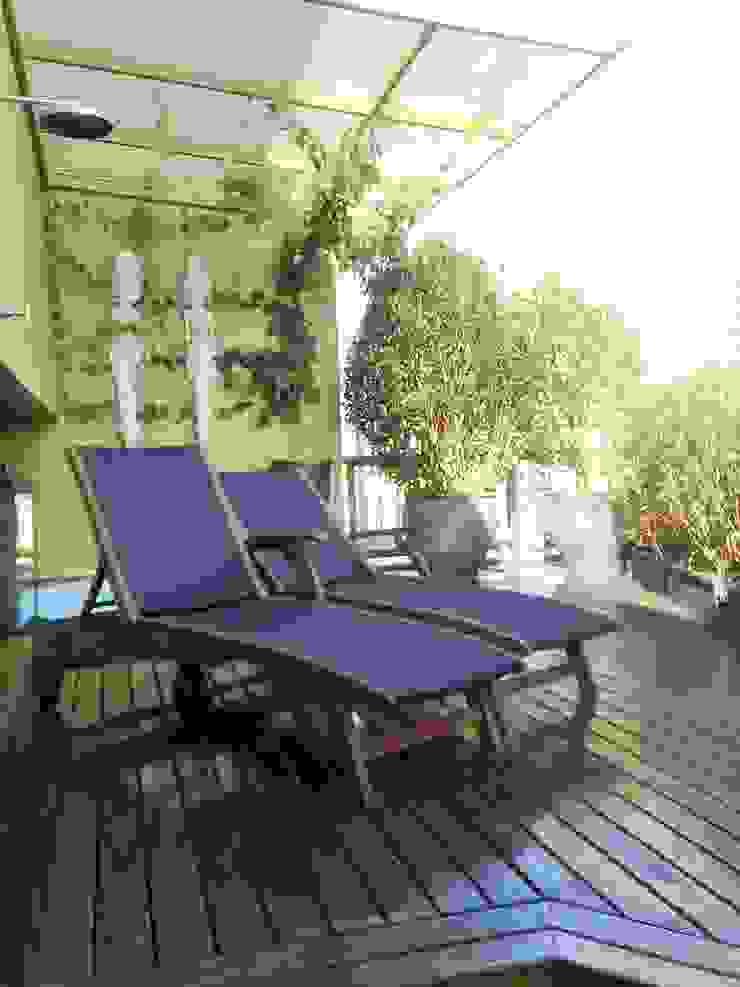 Luciani e Associados Arquitetura Балкон и терраса в стиле модерн