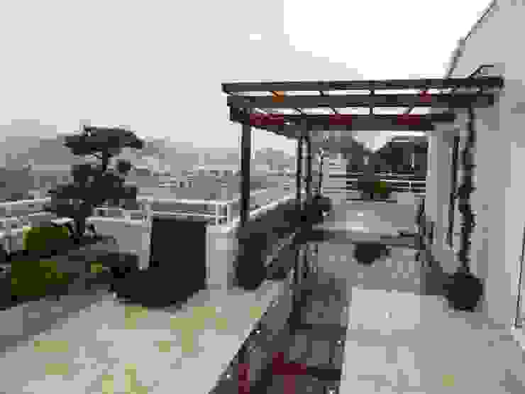 Scènes d'extérieur Balcone, Veranda & Terrazza in stile moderno