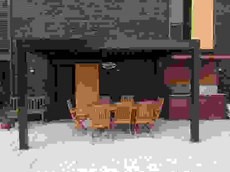 Scènes d'extérieur Balcone, Veranda & Terrazza in stile moderno
