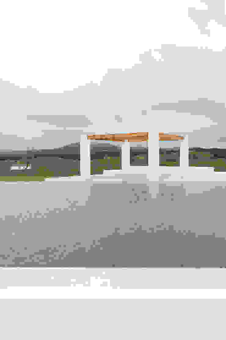 atelier B-L Piscinas de estilo minimalista