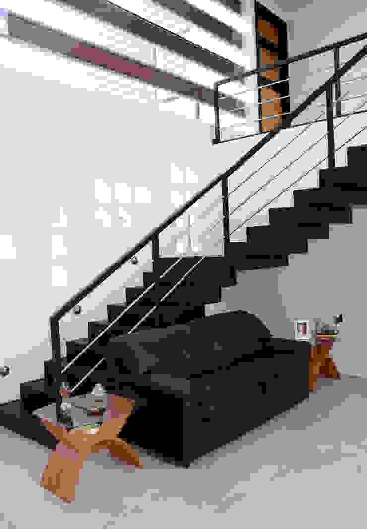 Casa J+S ARQUIMIA ARQUITECTOS, Arquimia Arquitectos Arquimia Arquitectos Modern Corridor, Hallway and Staircase