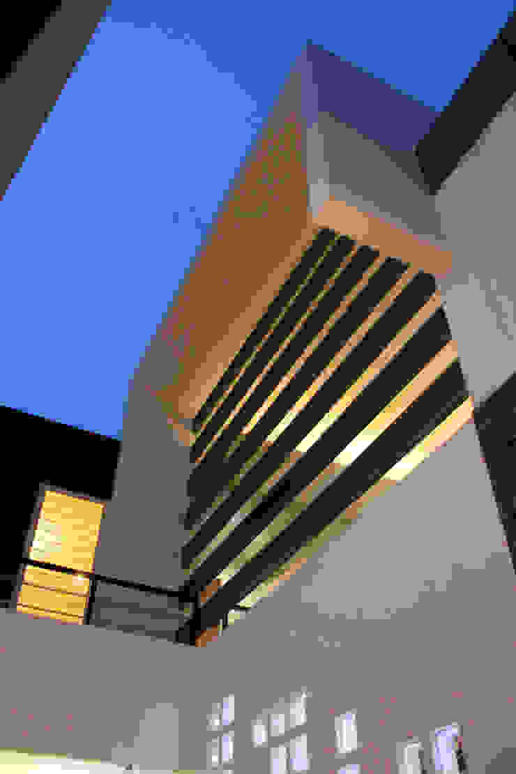 Moderne ramen & deuren van Arquimia Arquitectos Modern