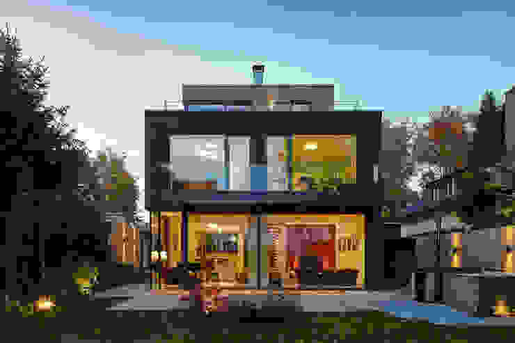 Wohnhaus Köln Junkersdorf, Corneille Uedingslohmann Architekten Corneille Uedingslohmann Architekten Kolam Renang Modern