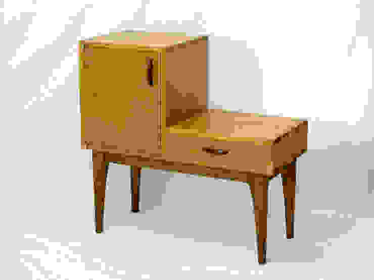 テレフォンベンチ, 木の家具 quiet furniture of wood 木の家具 quiet furniture of wood Scandinavian style living room Wood Cupboards & sideboards