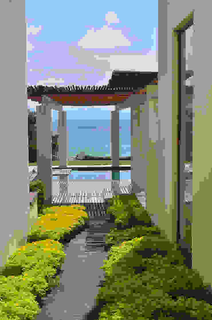José Vigil Arquitectos Modern Terrace