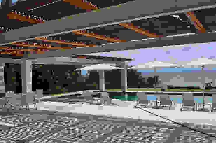 José Vigil Arquitectos Modern Pool