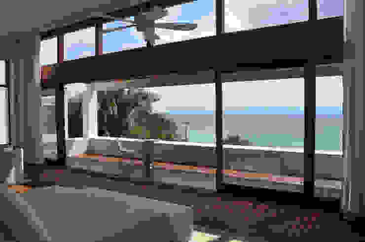 José Vigil Arquitectos Modern Terrace