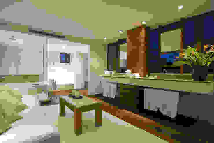 José Vigil Arquitectos Modern Bathroom