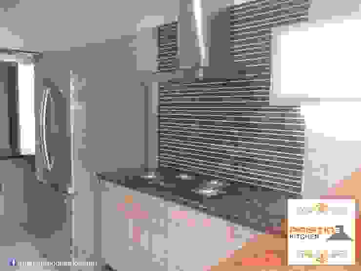 Modern kitchen by Pristine Kitchen Modern