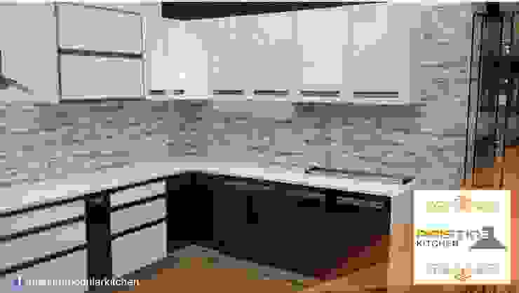 Modern kitchen by Pristine Kitchen Modern