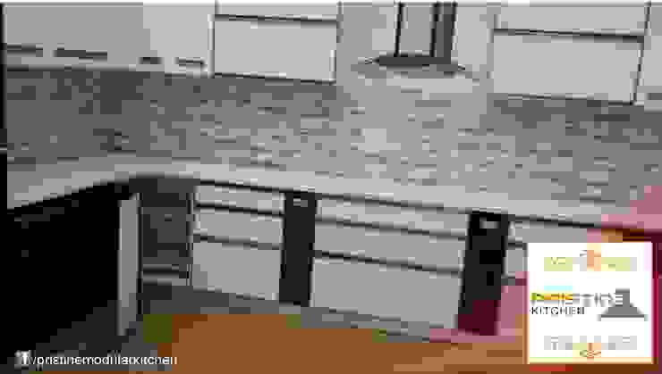 Modern kitchen by Pristine Kitchen Modern