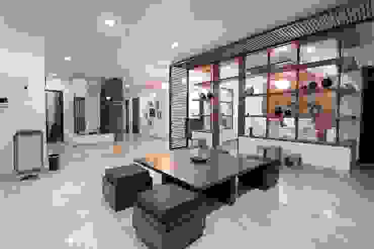 Bansal Interiors Salon moderne