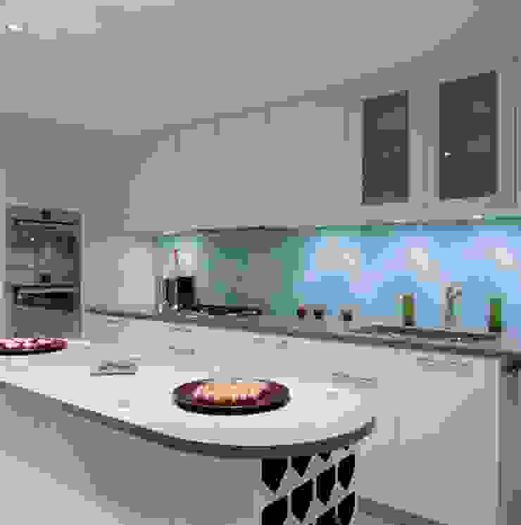 Kitchen Interior Design Quirke McNamara Кухня Білий