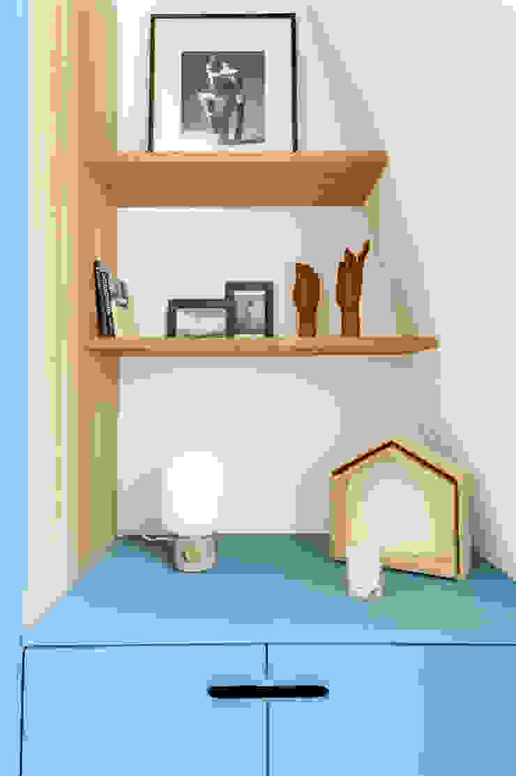 Transition Interior Design Modern dressing room