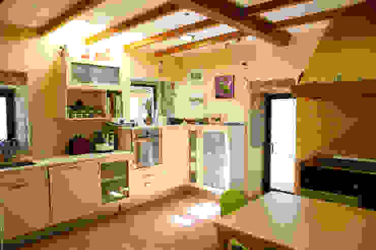 O eido da revolta_Vivienda Unifamiliar, MAGA - Diseño de Interiores MAGA - Diseño de Interiores Cucina moderna