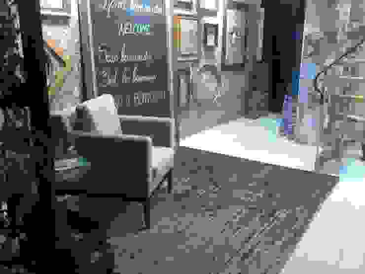 A7 Arquitetura | Design Коридор, прихожая и лестница в эклектичном стиле