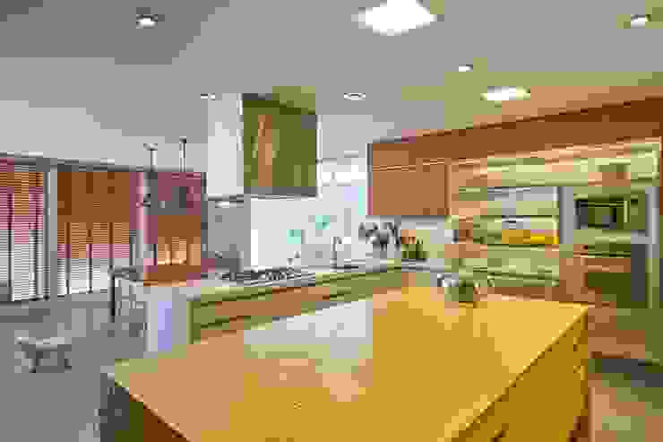 Cozinha Cozinhas modernas por Piloni Arquitetura Moderno
