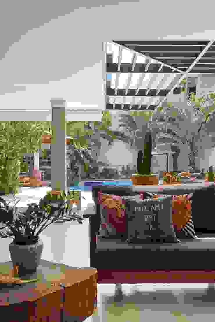 Varanda Varandas, alpendres e terraços modernos por Piloni Arquitetura Moderno