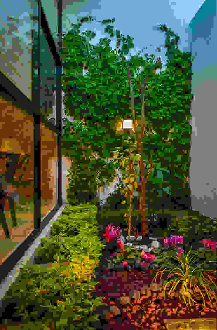 [Casa SD], Wowa Wowa Jardines de estilo moderno