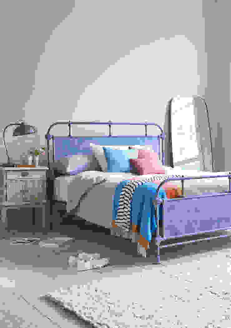 Beatnik bed homify Industrial style bedroom Metal Grey Beds & headboards