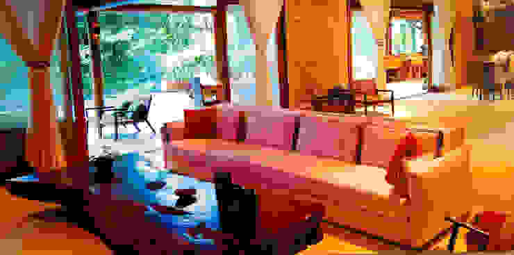 RESIDÊNCIA IS, MADUEÑO ARQUITETURA & ENGENHARIA MADUEÑO ARQUITETURA & ENGENHARIA Rustic style living room Wood