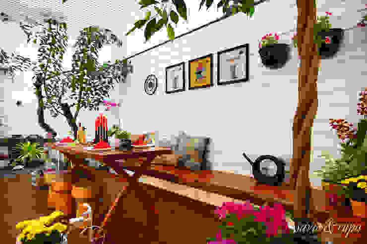 Designer's Den, Savio and Rupa Interior Concepts Savio and Rupa Interior Concepts Skandinavische Esszimmer Stühle und Bänke