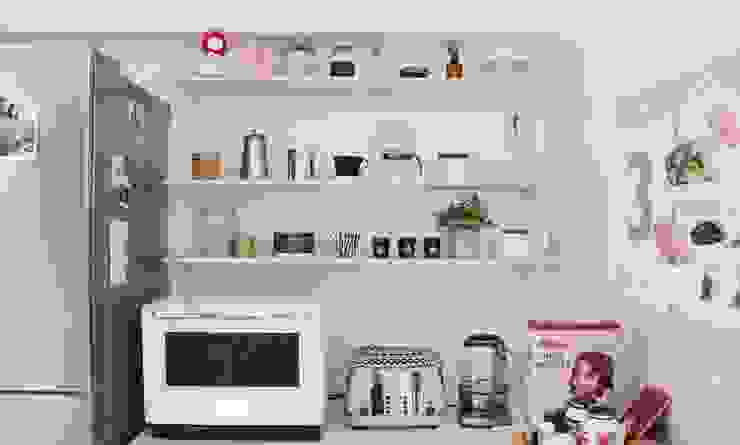 DIY 신혼집 인테리어 , toki toki 스칸디나비아 주방 kitchen,shelf,homecafe,캐비닛 & 선반