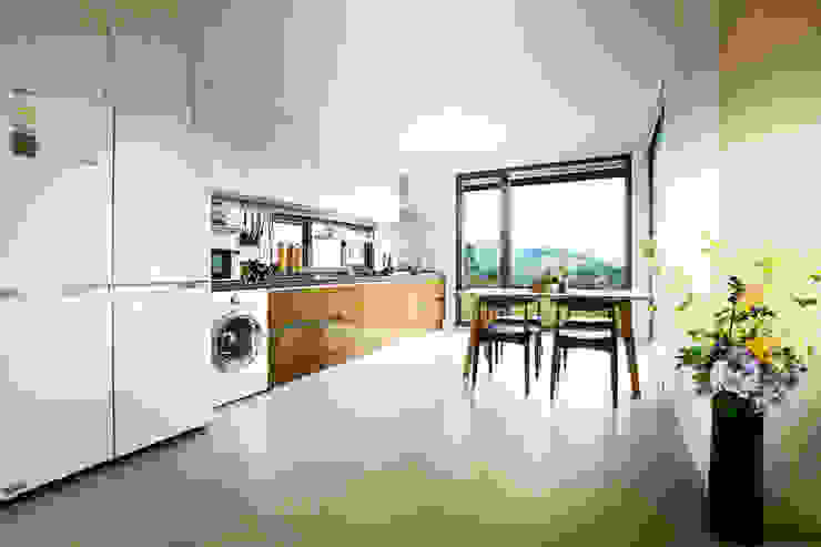 김병만 한글주택 , 한글주택(주) 한글주택(주) Modern kitchen