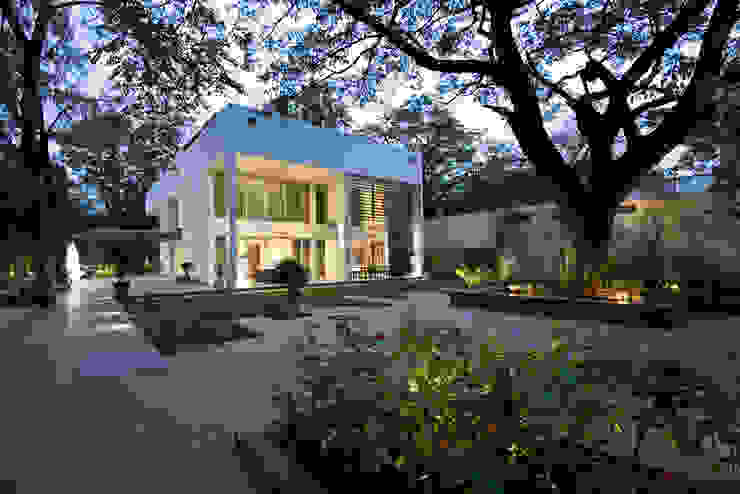 Private Residence in Koregaon Park, Pune, Chaney Architects Chaney Architects Minimalistische Häuser