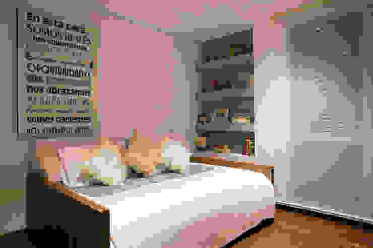 modern  by Cristina Cortés Diseño y Decoración , Modern   