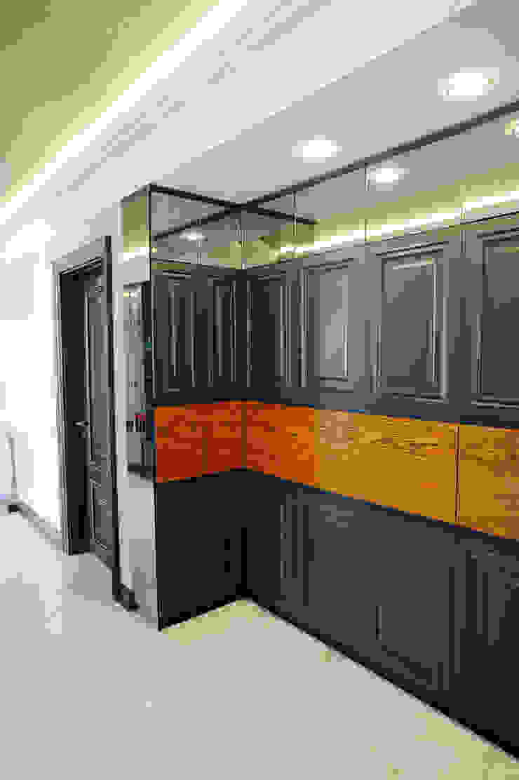Modern corridor, hallway & stairs by Bilgece Tasarım Modern