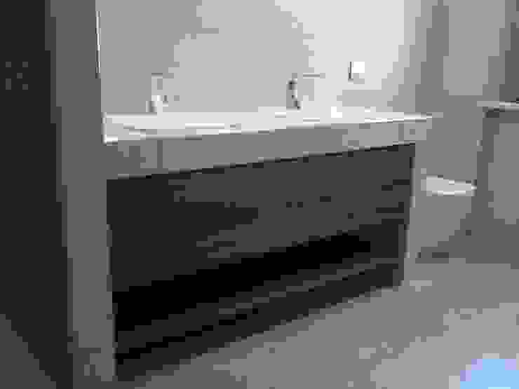 Realizzazioni Falegnameria Chiatti Modern bathroom
