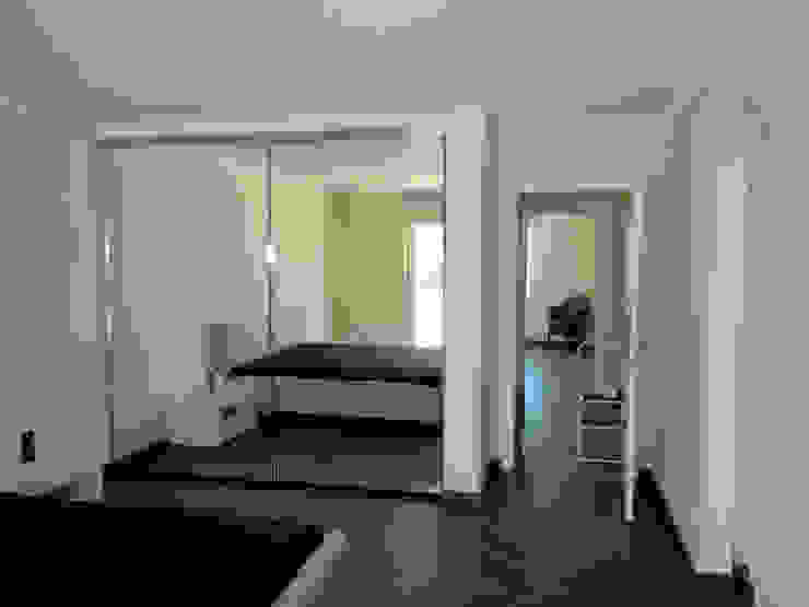 Remodelação / Renovação de Interiores Quartos modernos por RenoBuild Algarve Moderno