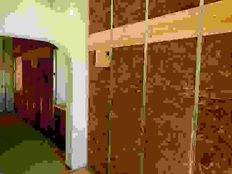 Remodelação / Renovação de Interiores Salas de estar rústicas por RenoBuild Algarve Rústico