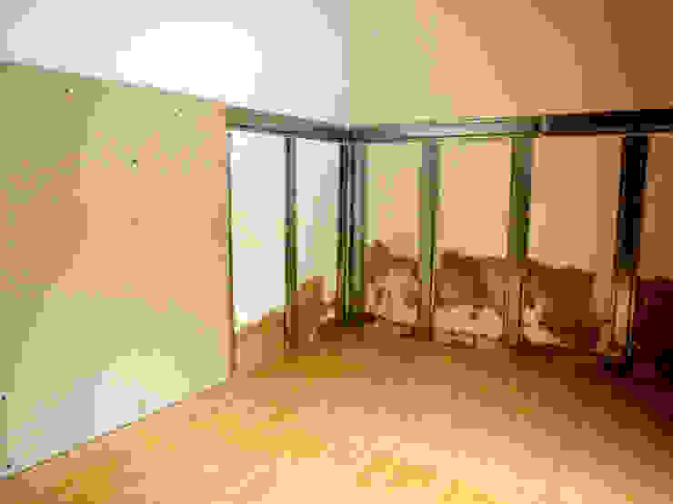 Remodelação / Renovação de Interiores Quartos rústicos por RenoBuild Algarve Rústico