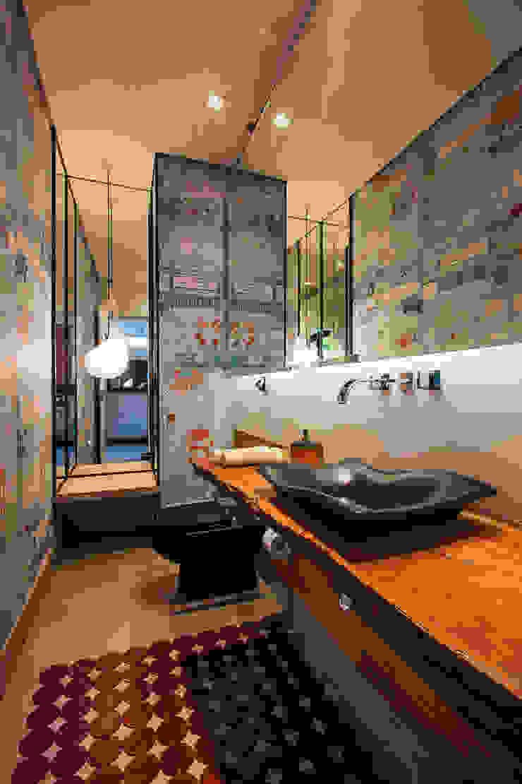 Projeto Alto de Pinheiros - SP, Alice Martins Flávio Butti Alice Martins Flávio Butti Modern bathroom