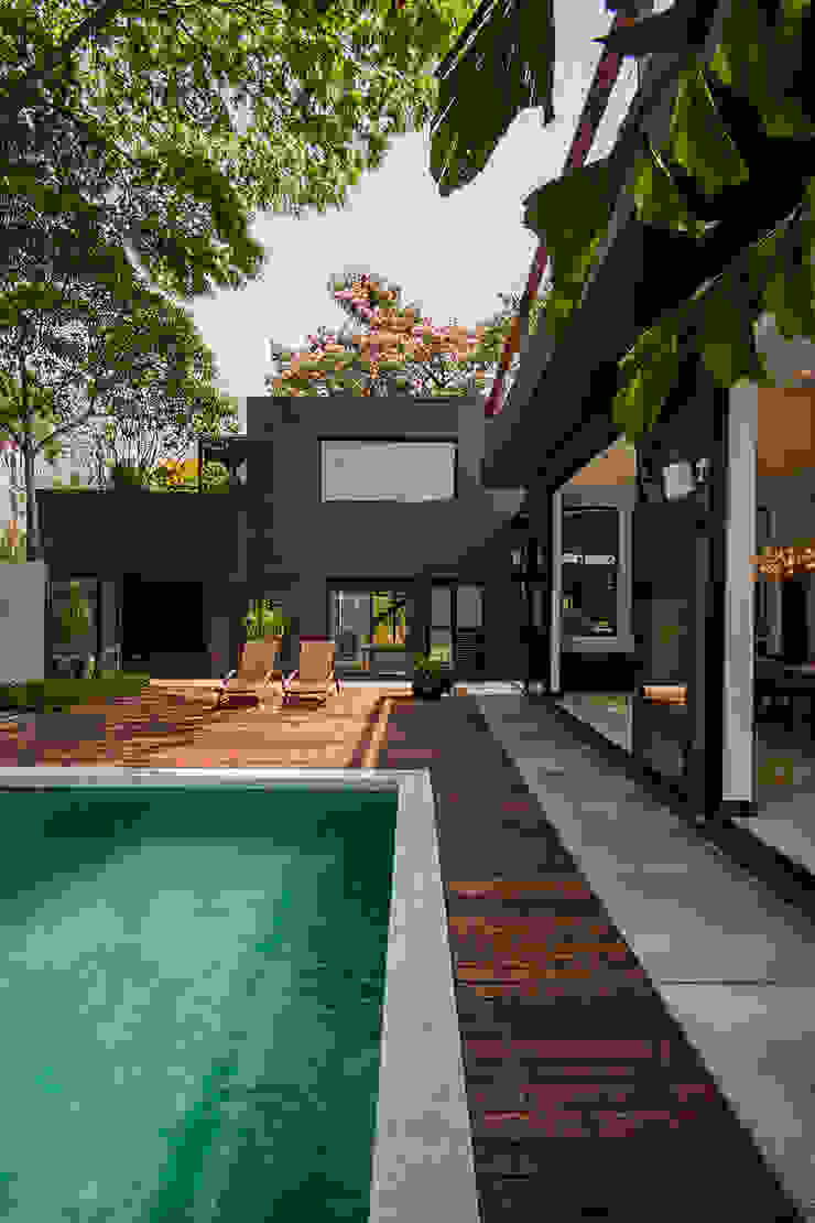 21 jardins com piscina que te inspirarão a deixar o seu mais lindo | homify