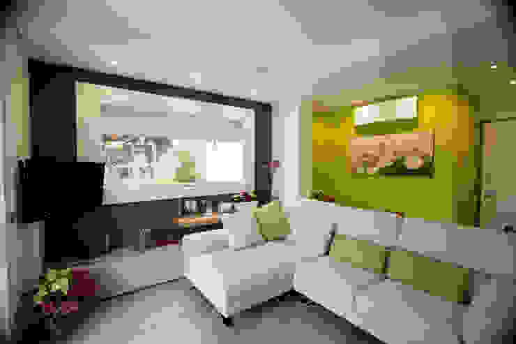 Rinnovo Arredo, Studio HAUS Studio HAUS Modern Living Room