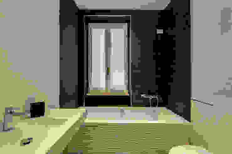 TRIESTE MOB ARCHITECTS Bagno moderno