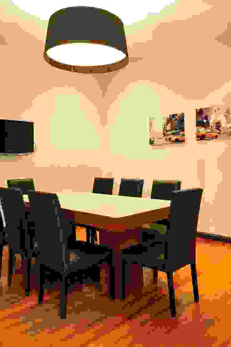 Sala comedor Radrizzani Rioja Arquitectos Minimalist dining room Wood Beige