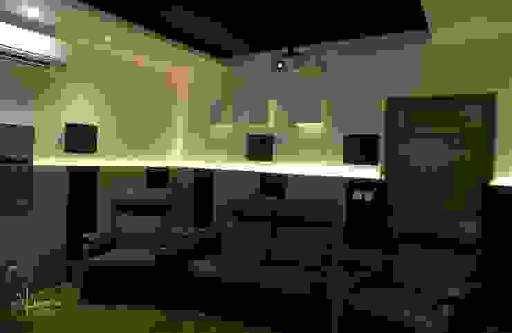 Home Theater KREATIVE HOUSE Media room Plywood Brown