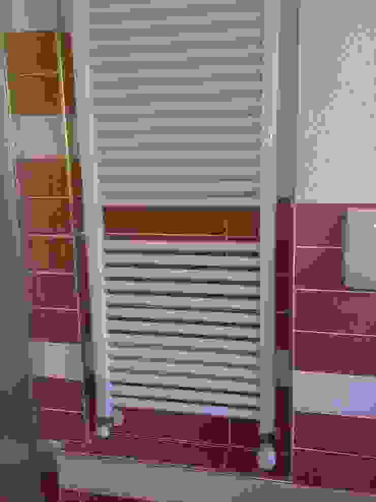 Realizzazioni Cozzi Stefano Artigiano Edile Piastrellista Modern bathroom